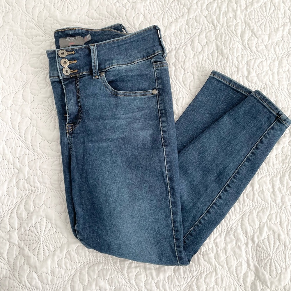 TORRID Skinny Jegging Jeans Size 12 Extra Short